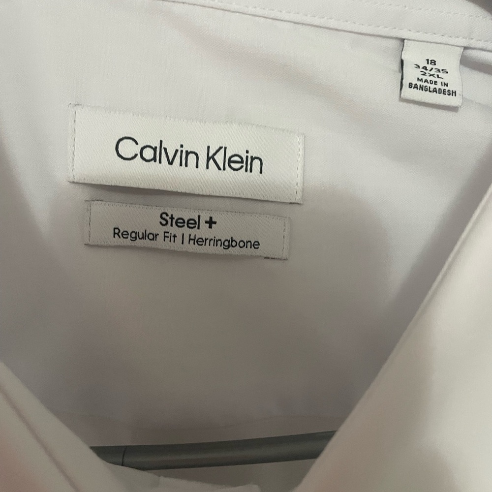 Calvin Klein polo - Picture 3 of 3